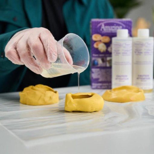 Alumilite Amazing Mold Putty - Image 4